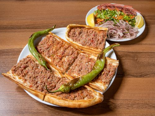 Kıymalı Pide
