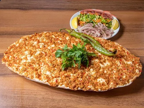 Kaşarlı Lahmacun