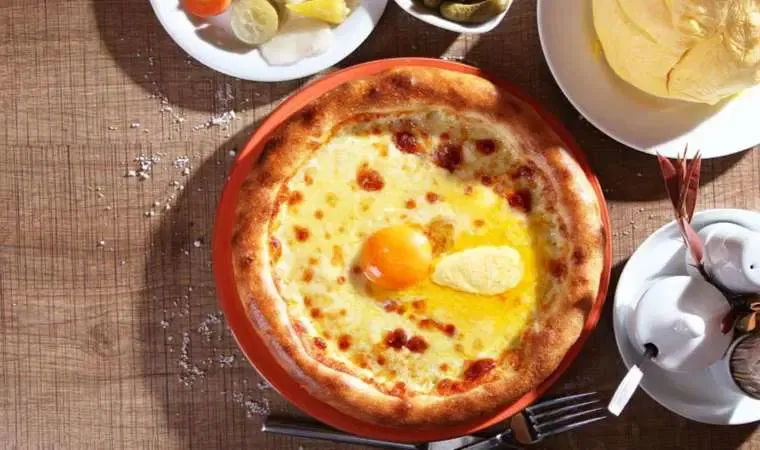 İspir Yağlısı Pide